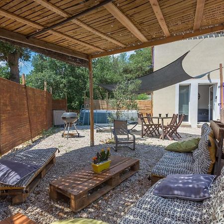 Aux Studio Sous Les Oliviers Netflix Et Disney Plus Contes  Exterior photo